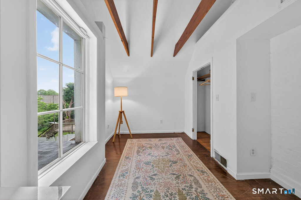 134 Greenwich Avenue New Haven CT 06519