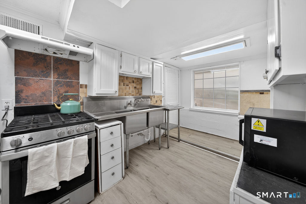 134 Greenwich Avenue New Haven CT 06519