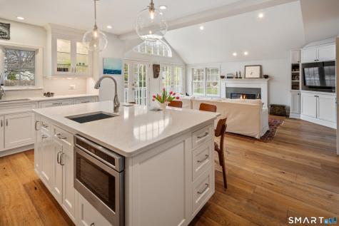 370 Rowayton Avenue Norwalk CT 06853