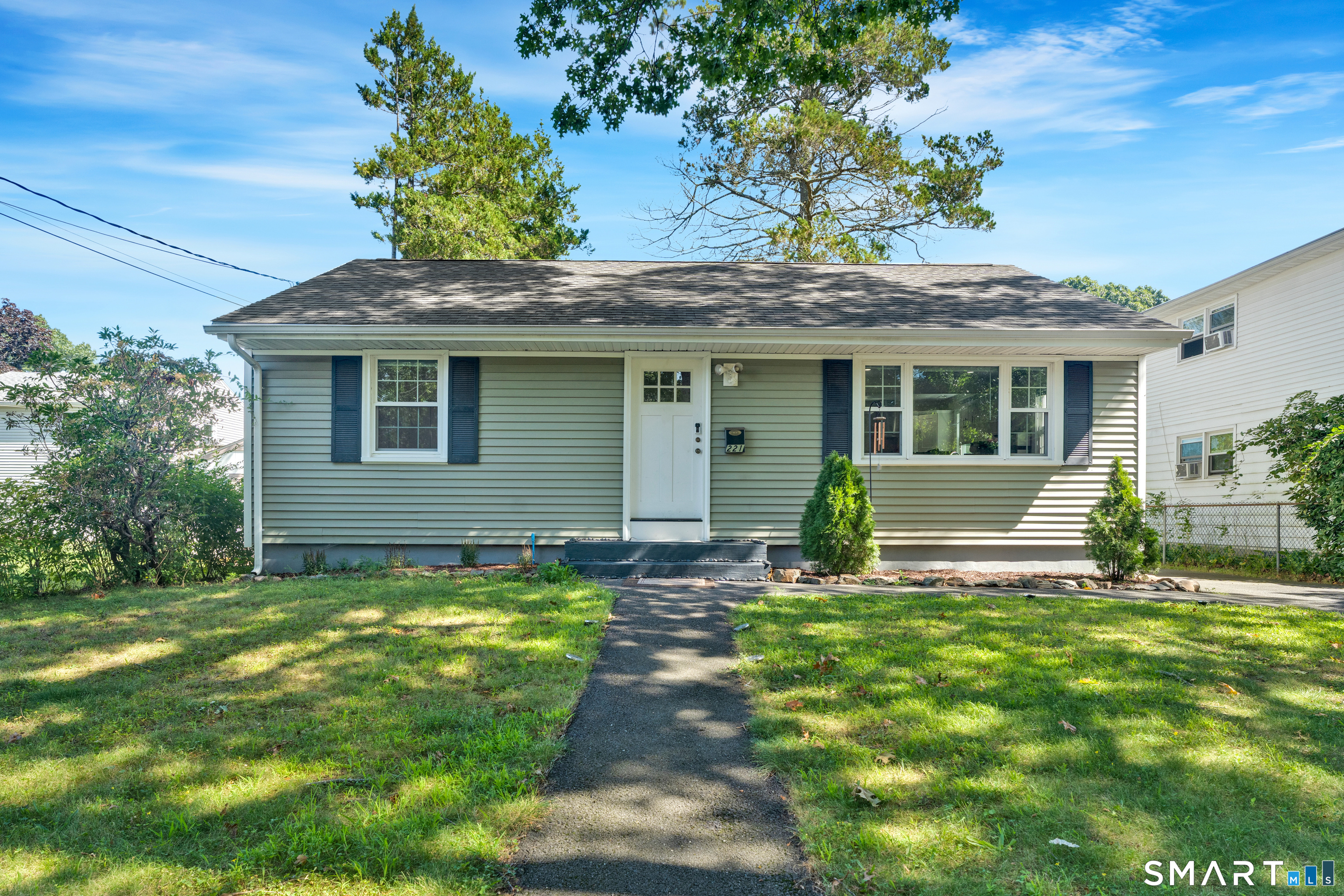 221 Third Avenue West Haven CT 06516