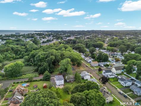 221 Third Avenue West Haven CT 06516