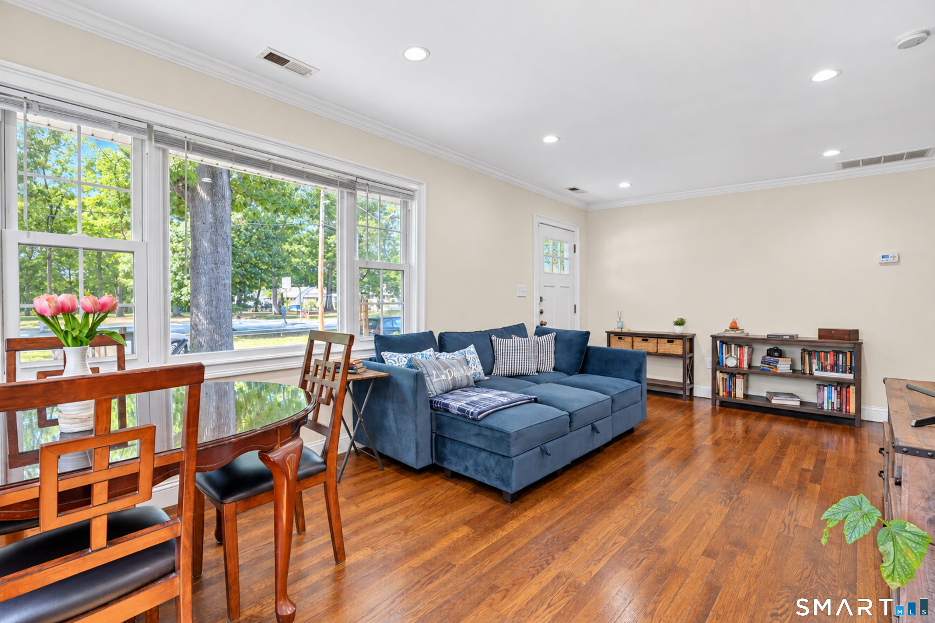 221 Third Avenue West Haven CT 06516