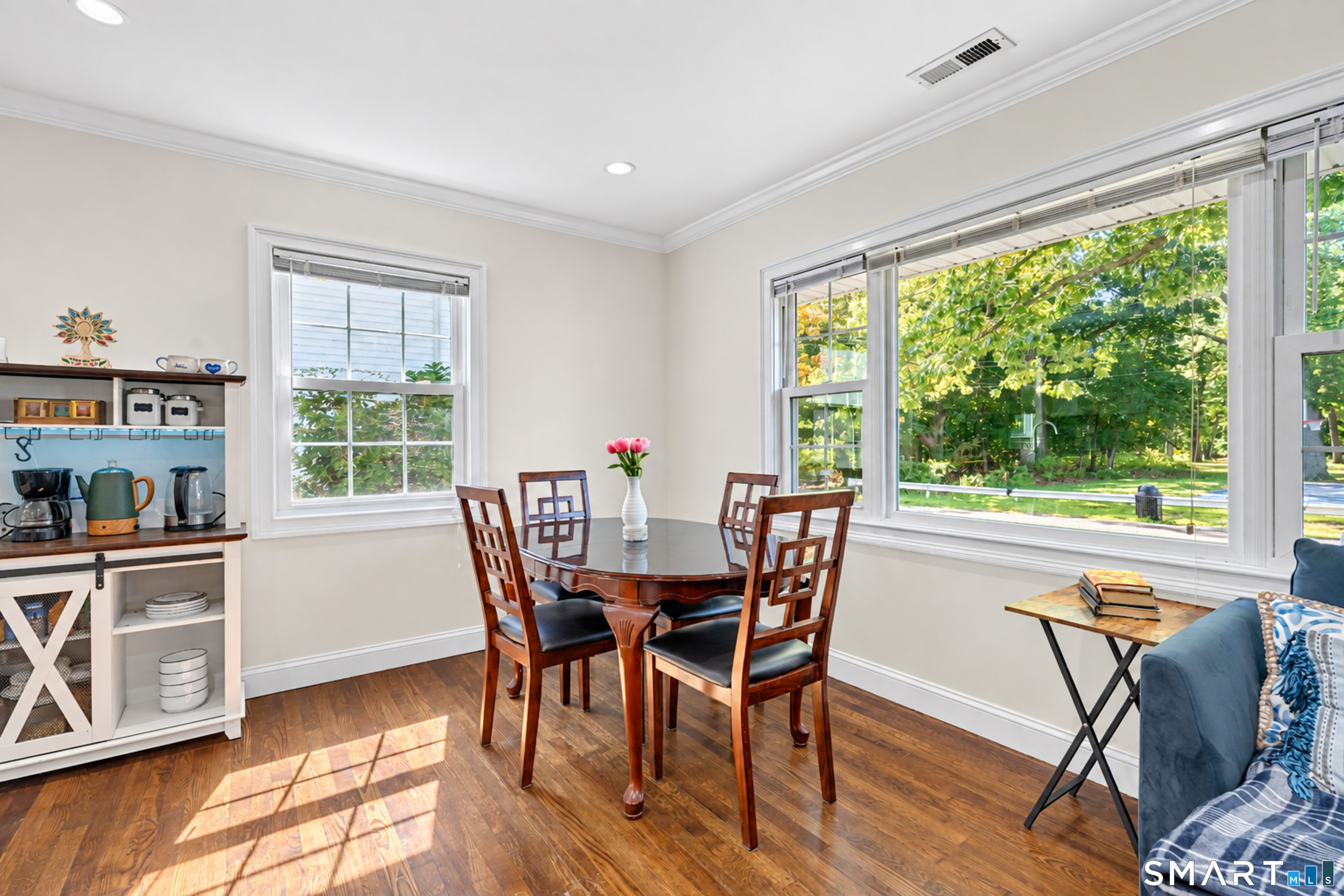221 Third Avenue West Haven CT 06516