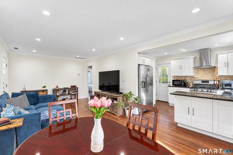 221 Third Avenue West Haven CT 06516