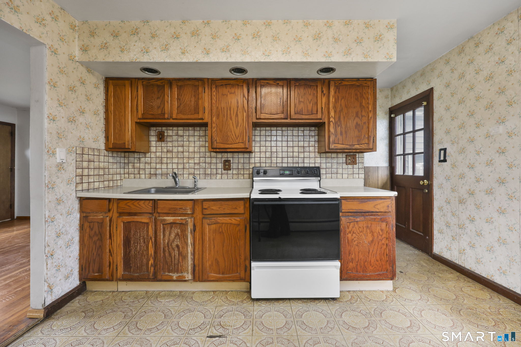51 Fair Sailing Road West Haven CT 06516