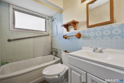 51 Fair Sailing Road West Haven CT 06516
