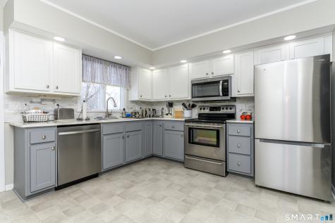 166 Round Hill Road Naugatuck CT 06770