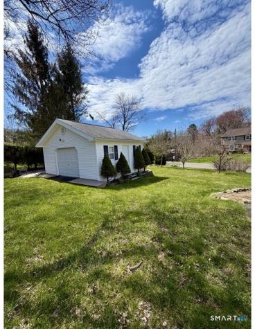 166 Round Hill Road Naugatuck CT 06770