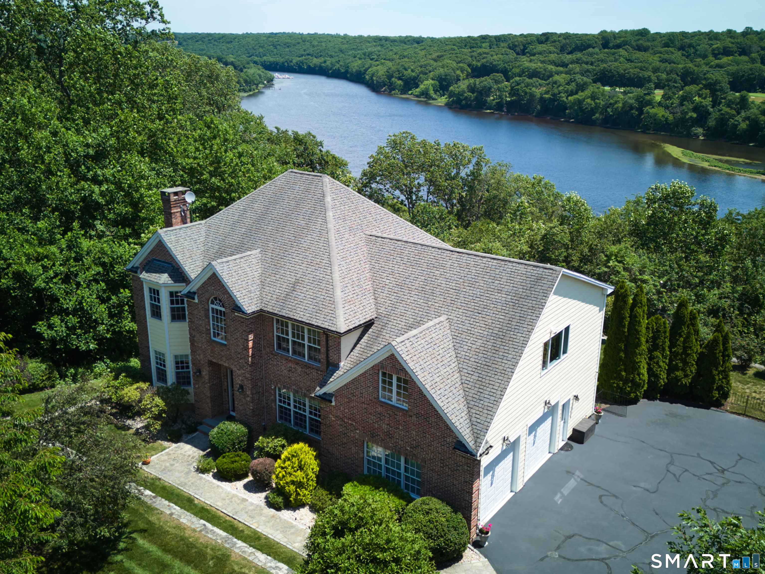 4 Nature Lane Shelton CT 06484