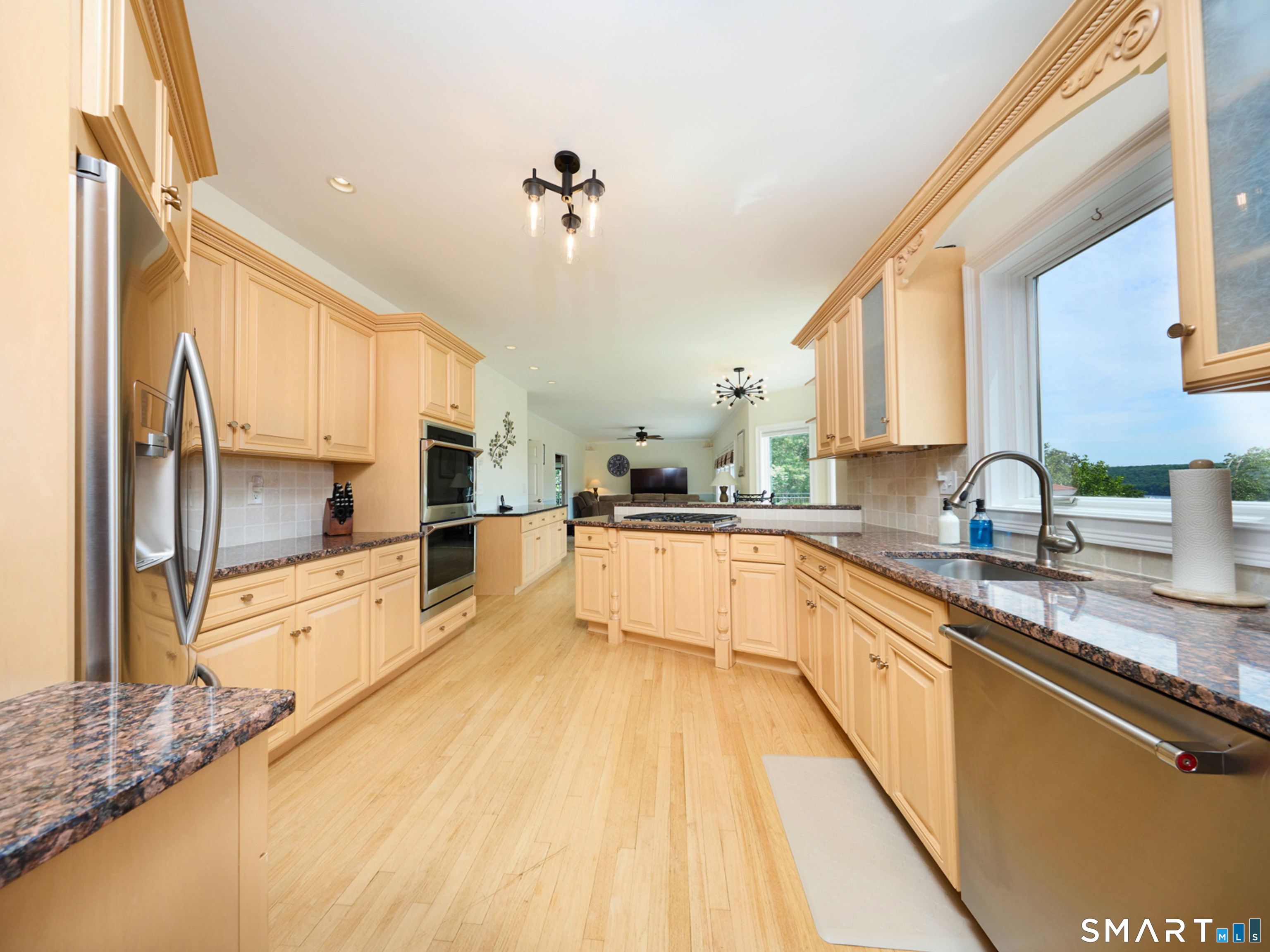 4 Nature Lane Shelton CT 06484
