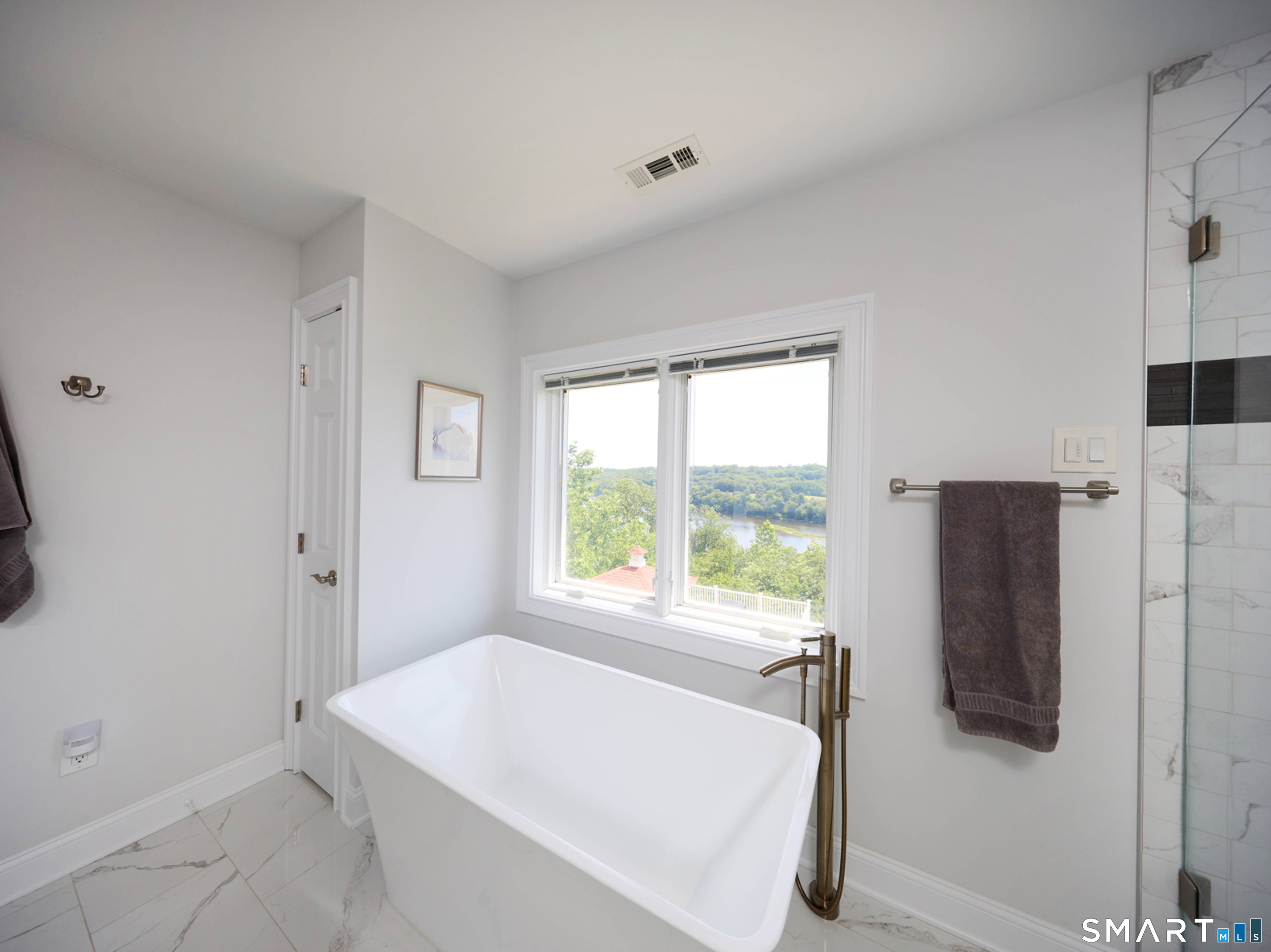 4 Nature Lane Shelton CT 06484
