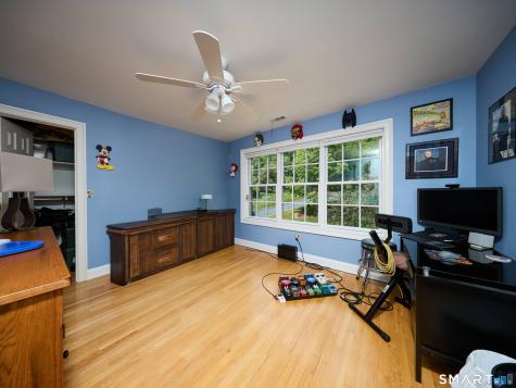 4 Nature Lane Shelton CT 06484