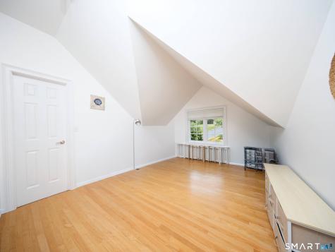 4 Nature Lane Shelton CT 06484