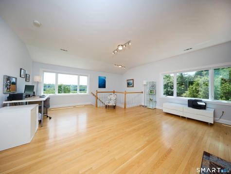 4 Nature Lane Shelton CT 06484
