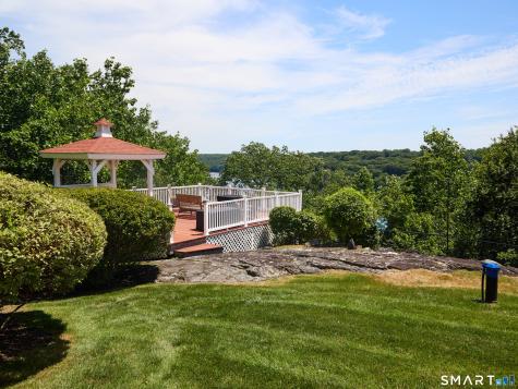 4 Nature Lane Shelton CT 06484