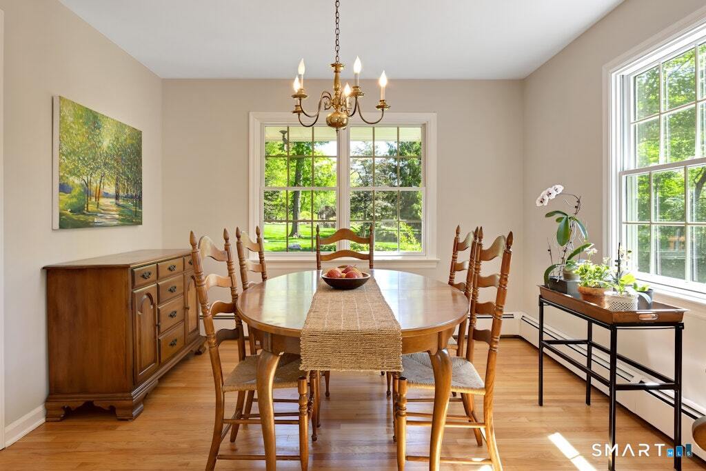 1090 Galloping Hill Road Fairfield CT 06824