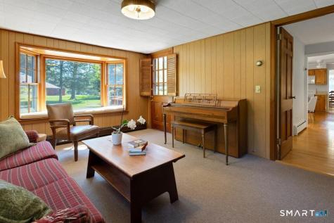 1090 Galloping Hill Road Fairfield CT 06824