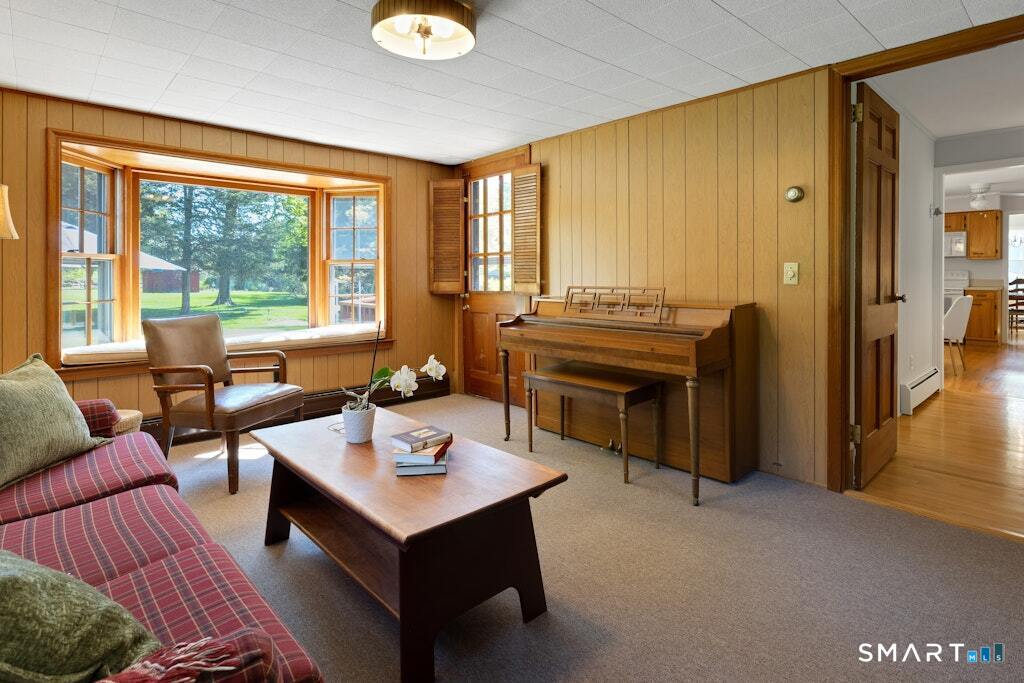 1090 Galloping Hill Road Fairfield CT 06824