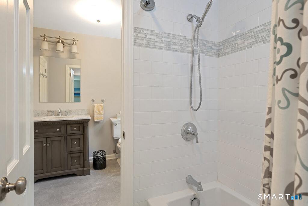 1090 Galloping Hill Road Fairfield CT 06824