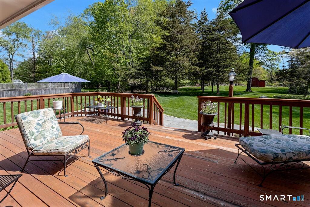 1090 Galloping Hill Road Fairfield CT 06824