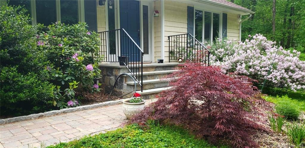 111 Deforest Road Wilton CT 06897