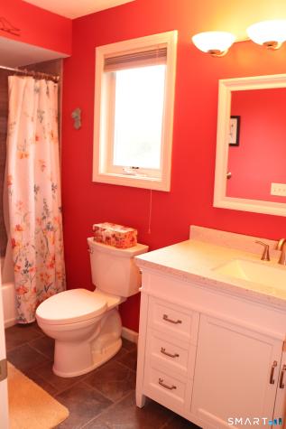 2 Metacomet Drive East Granby CT 06026