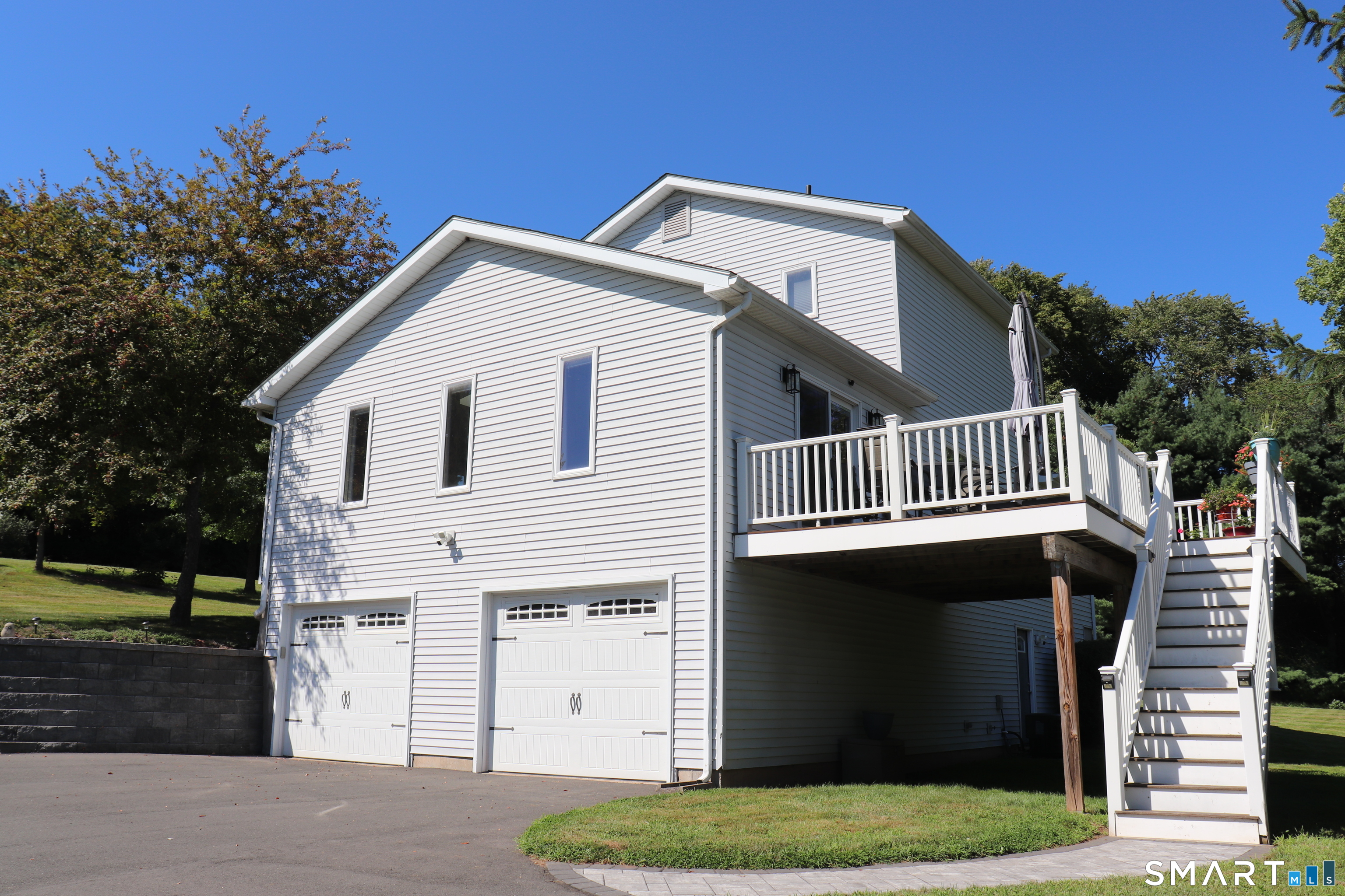 2 Metacomet Drive East Granby CT 06026