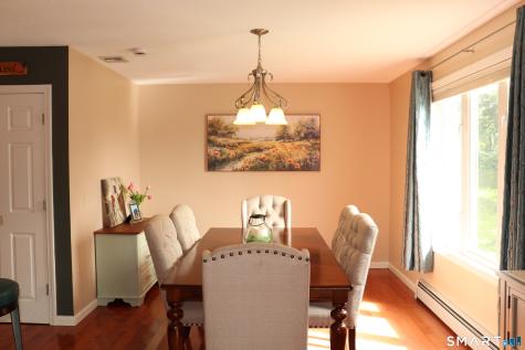 2 Metacomet Drive East Granby CT 06026