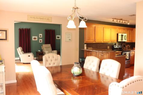 2 Metacomet Drive East Granby CT 06026