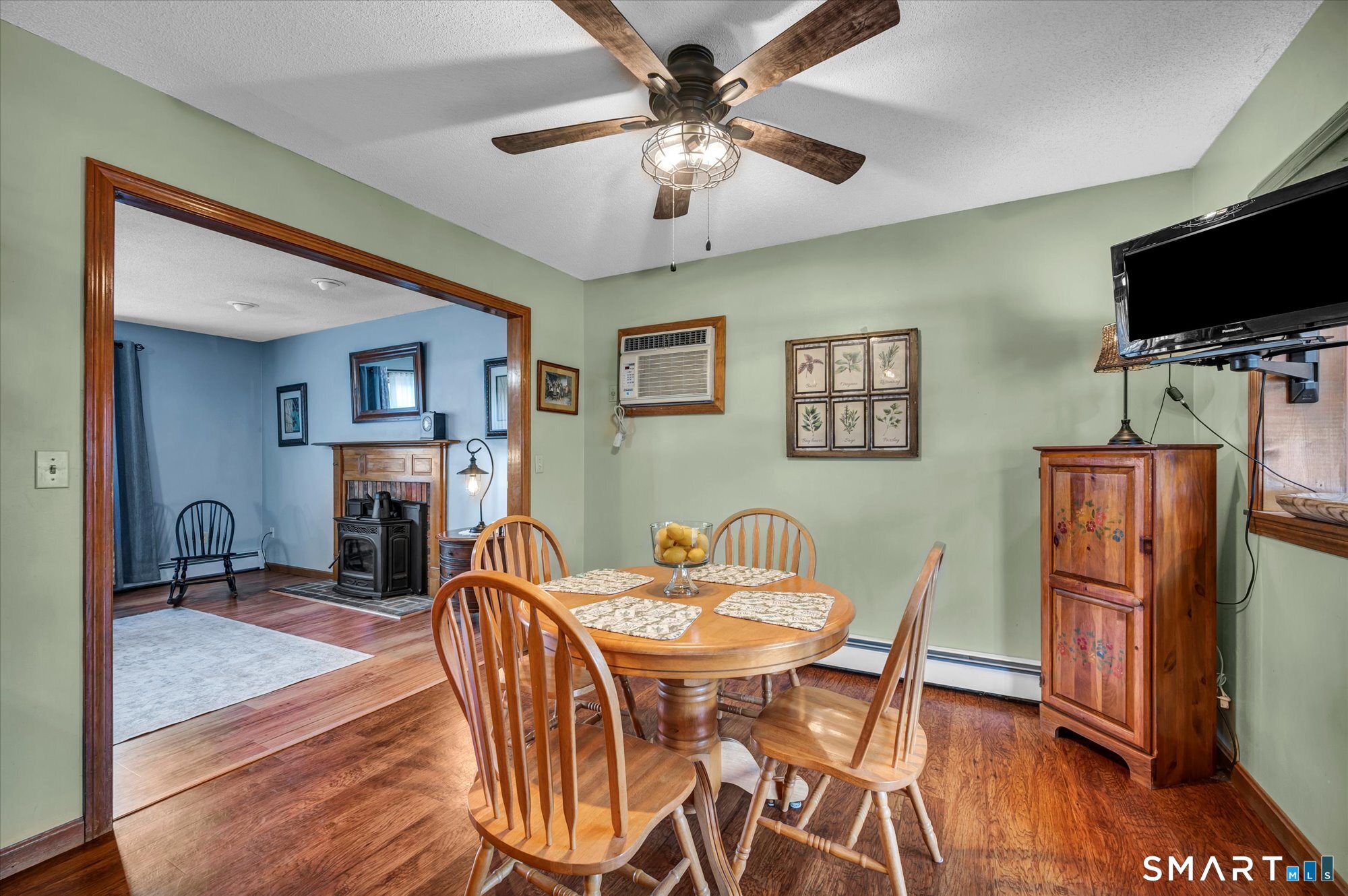 30 Montano Road Enfield CT 06082