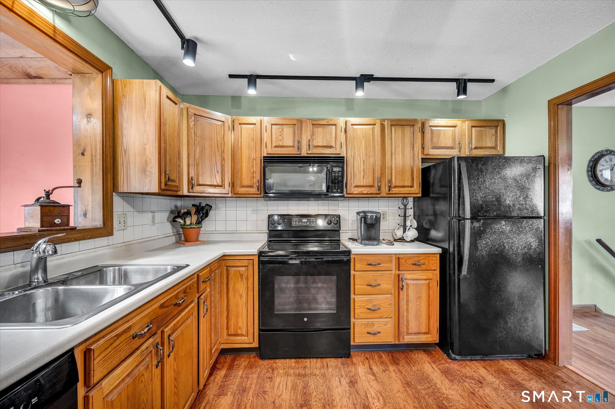 30 Montano Road Enfield CT 06082