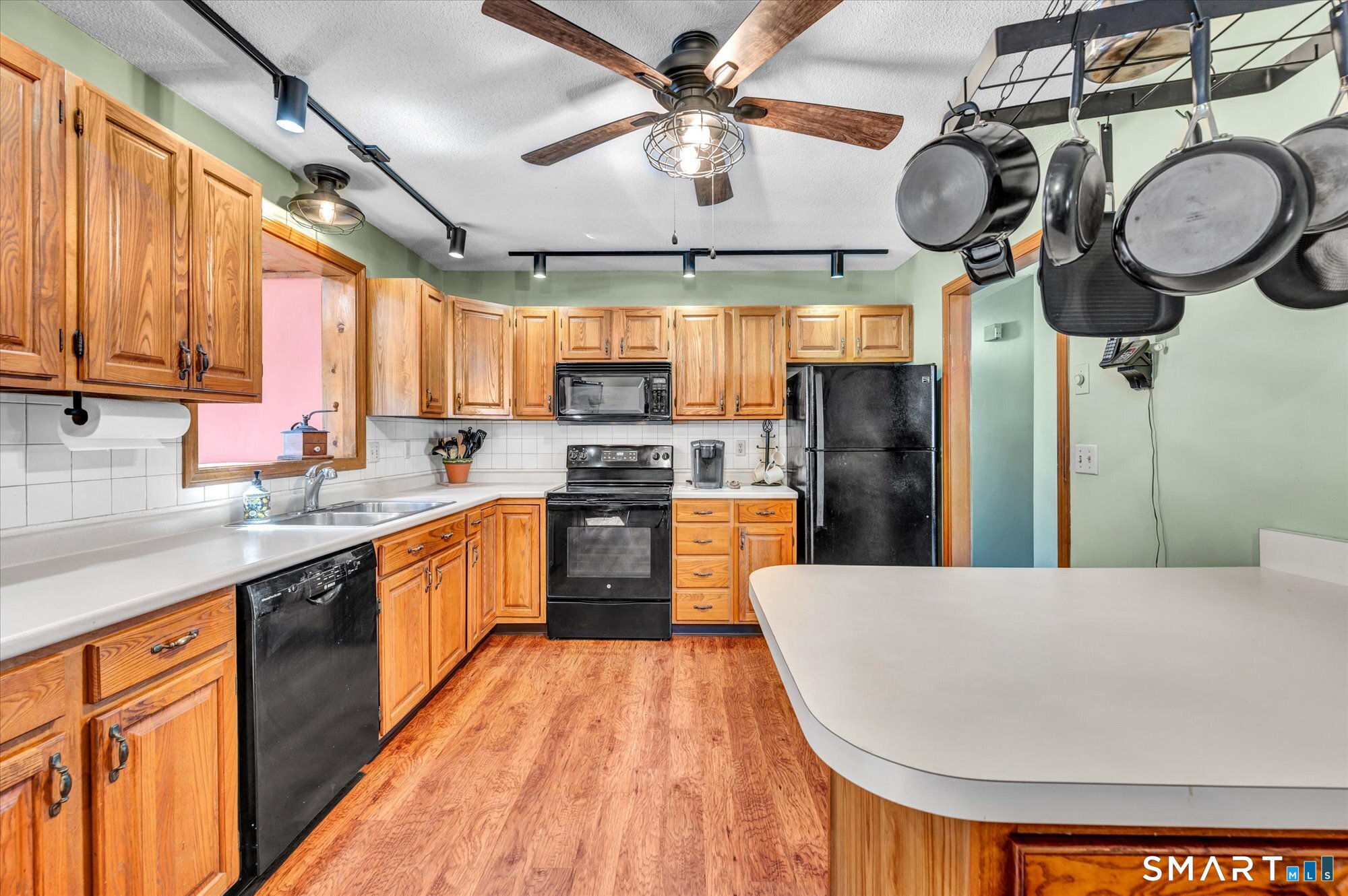 30 Montano Road Enfield CT 06082