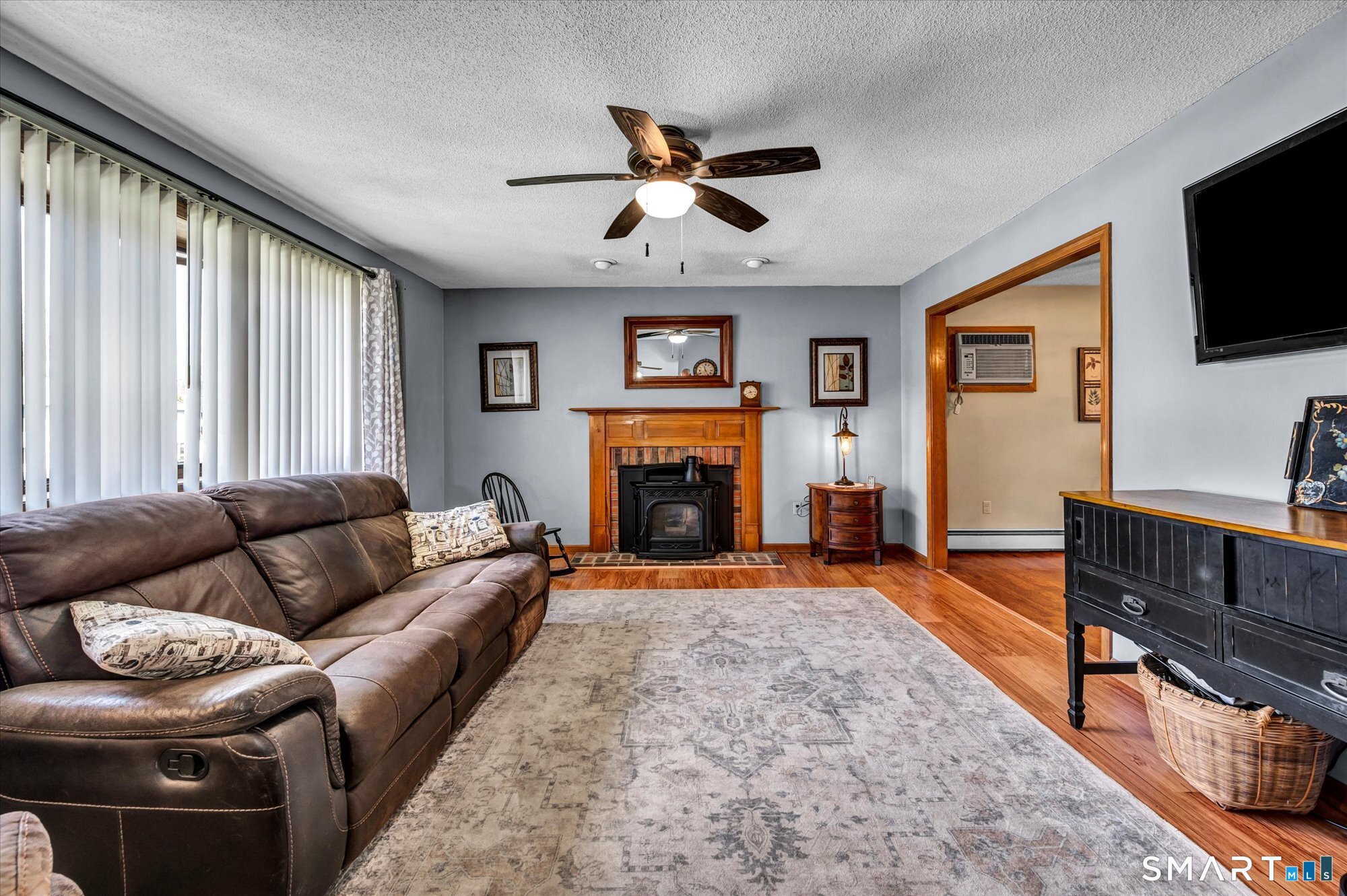 30 Montano Road Enfield CT 06082