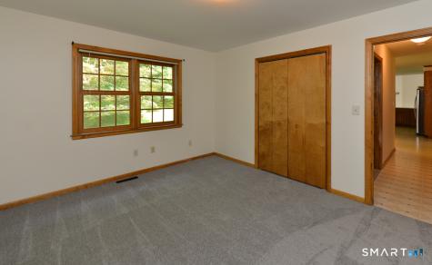 53 Holbrook Road Seymour CT 06483