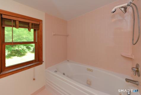 53 Holbrook Road Seymour CT 06483