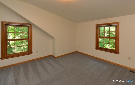 53 Holbrook Road Seymour CT 06483