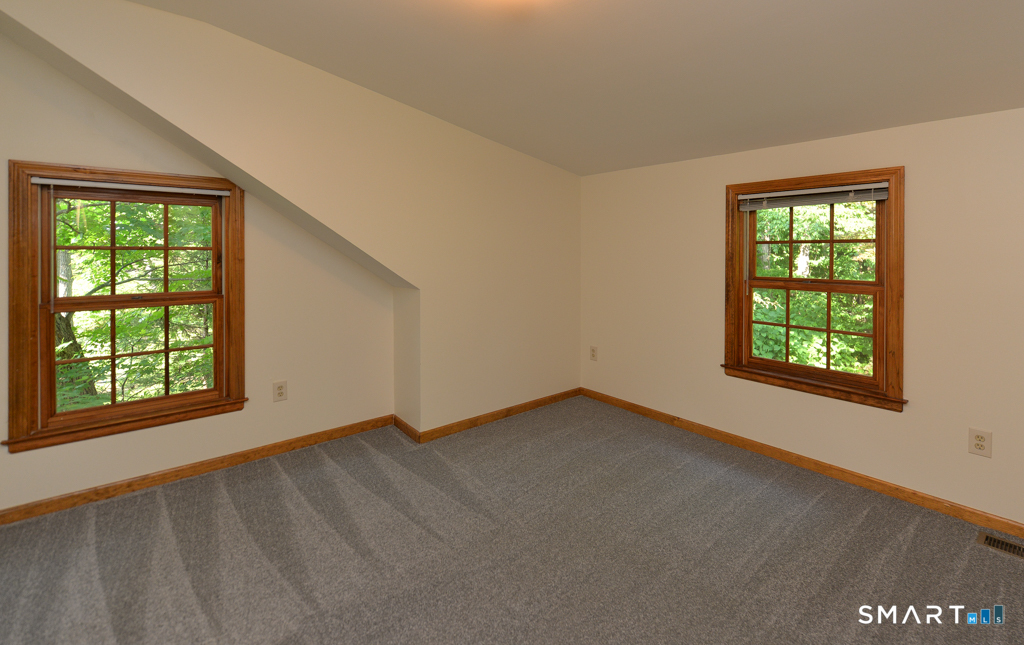 53 Holbrook Road Seymour CT 06483