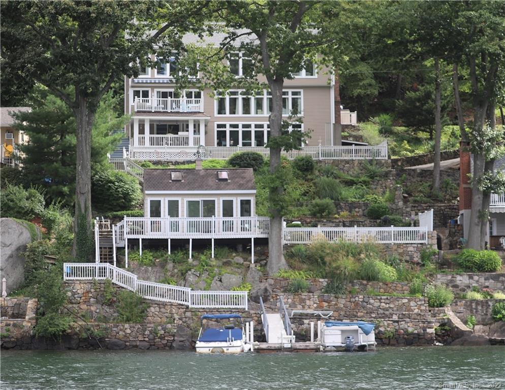 28 Waterview Drive Danbury CT 06811