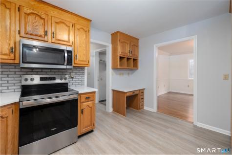 90 Fenn Road Middlebury CT 06762