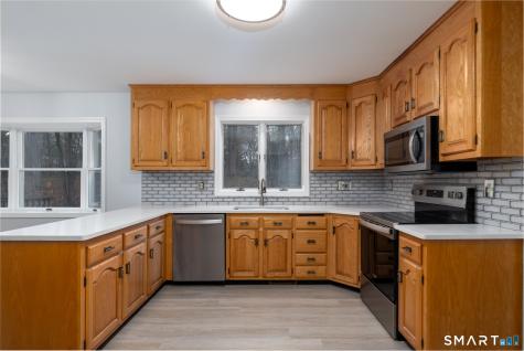 90 Fenn Road Middlebury CT 06762