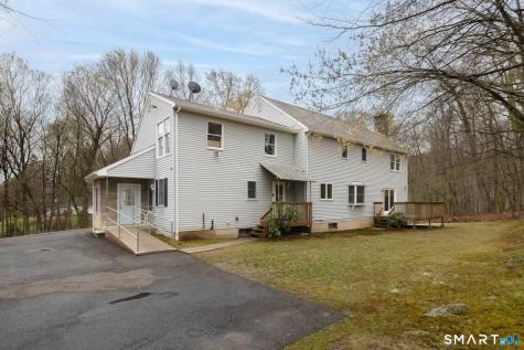 90 Fenn Road Middlebury CT 06762