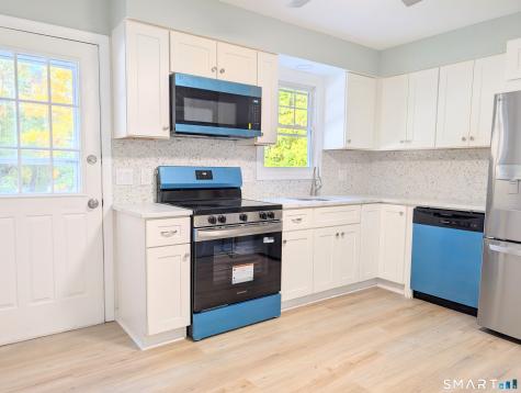 5 Ridge Hollow Road West Haven CT 06516