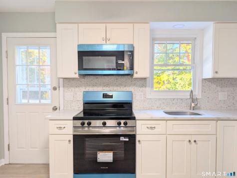 5 Ridge Hollow Road West Haven CT 06516