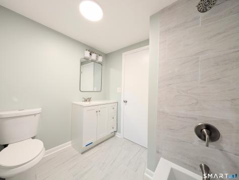5 Ridge Hollow Road West Haven CT 06516