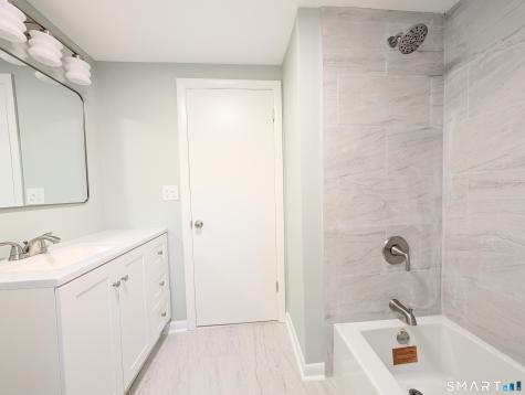 5 Ridge Hollow Road West Haven CT 06516