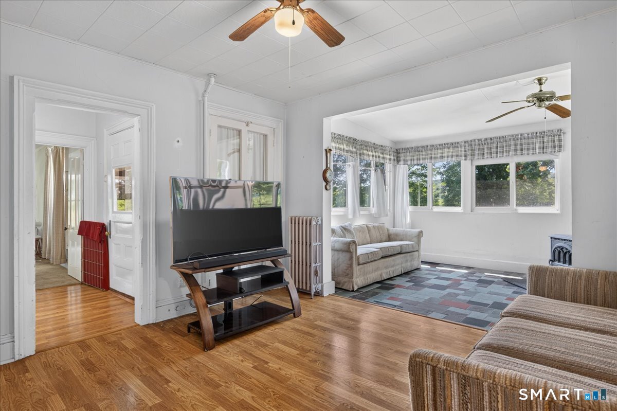 138 Old Norwich Road Waterford CT 06375