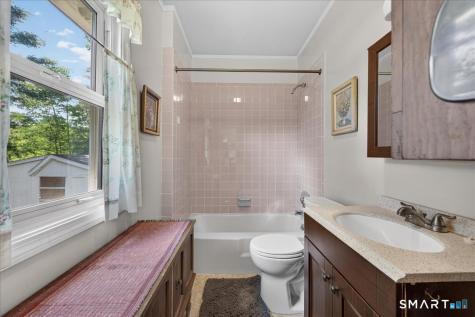 138 Old Norwich Road Waterford CT 06375