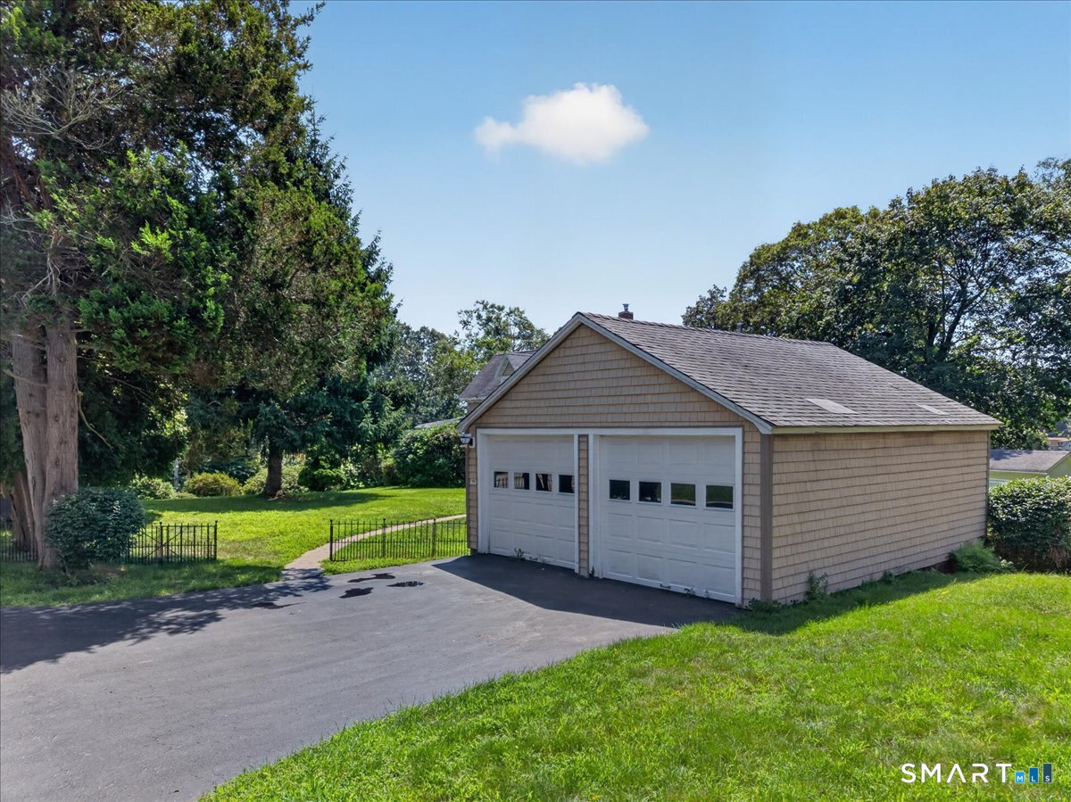 138 Old Norwich Road Waterford CT 06375