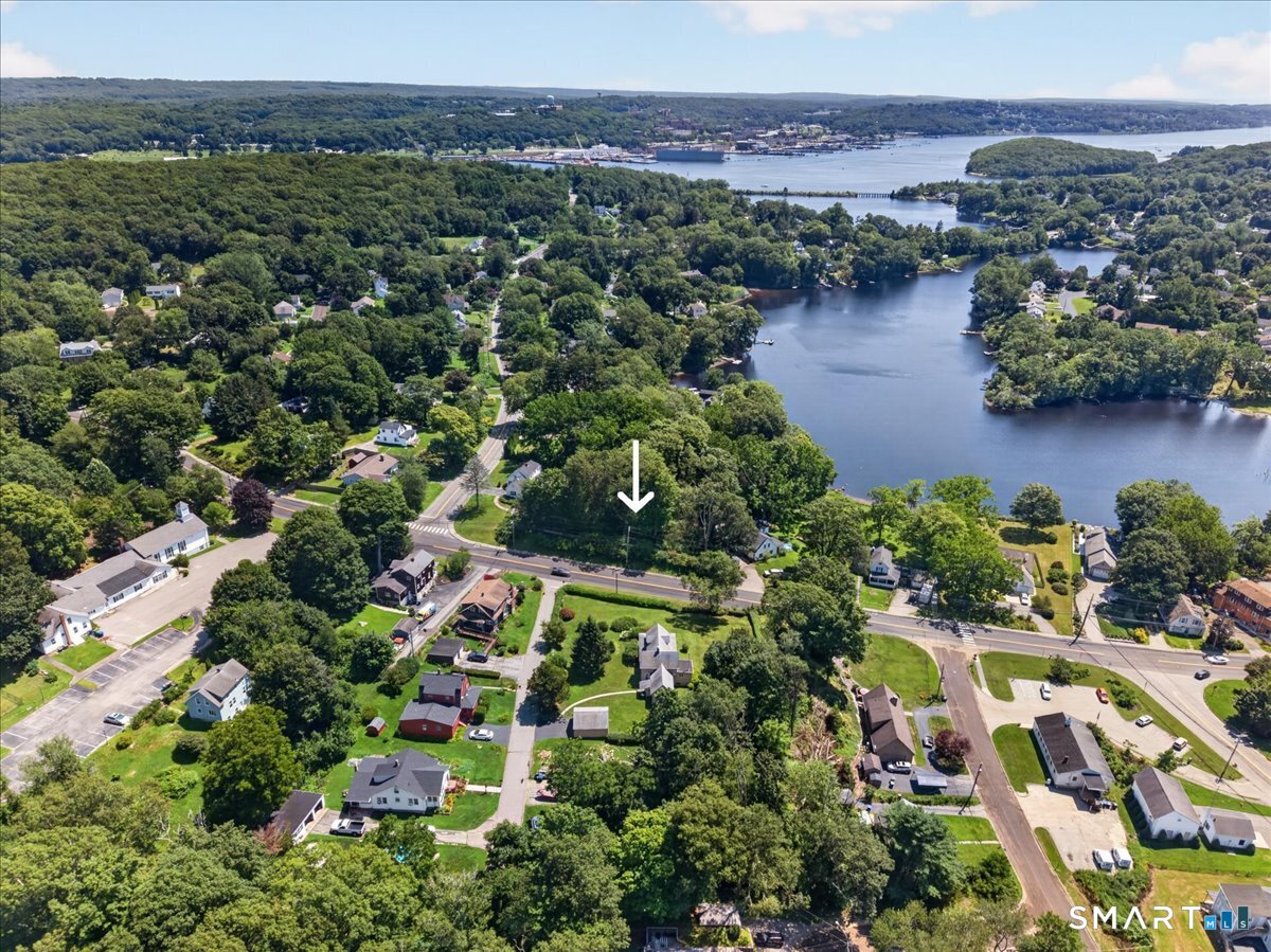 138 Old Norwich Road Waterford CT 06375