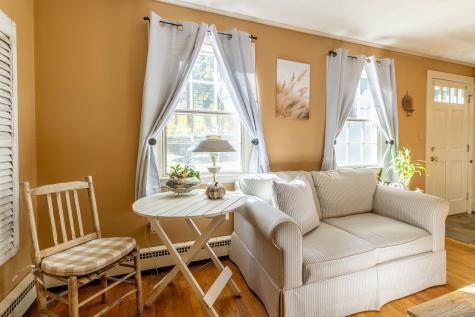 14 Gordon Street Simsbury CT 06070